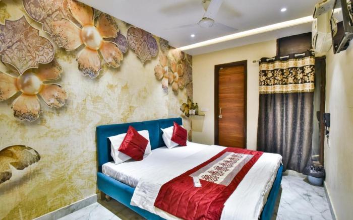 Goroomgo Shree Raj Homestay Ayodhya