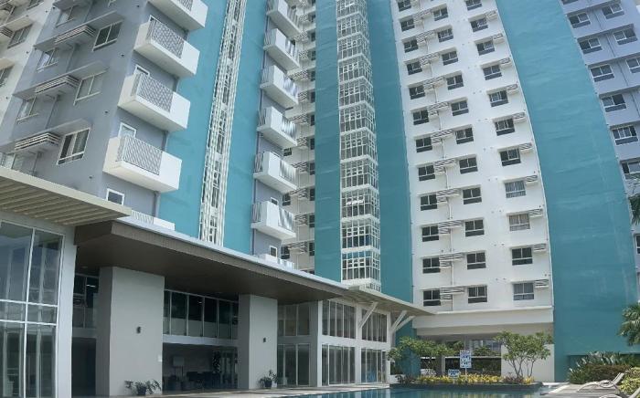 Rustic Penthouse @ Mesavirre Bacolod (Unit 1902)