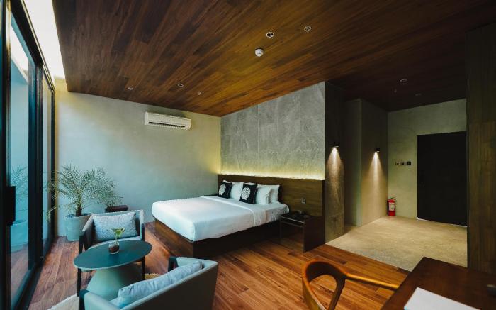 Piece Lio from Japan Managed by H Hospitality Group