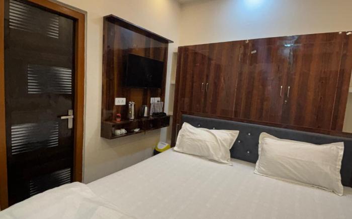Kalash Guest House