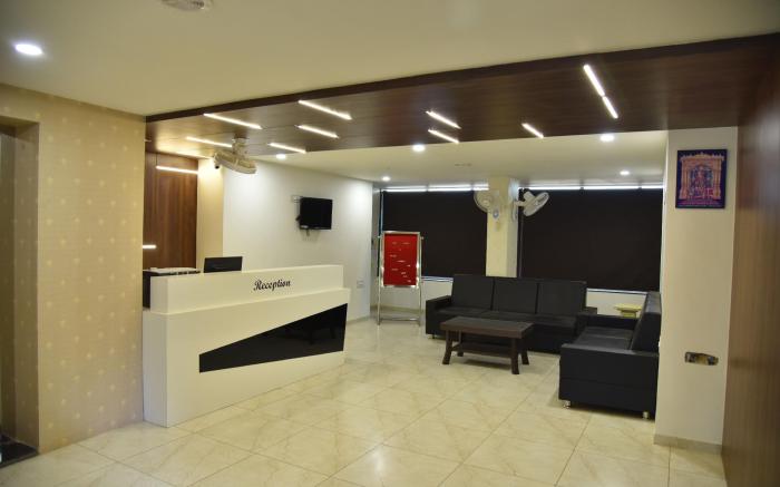 Hotel Savera Inn