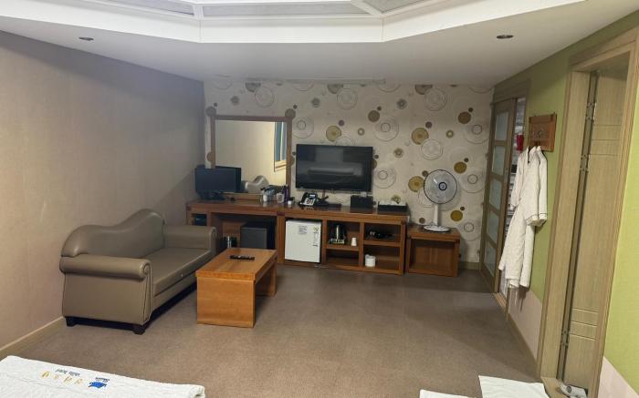 Bugok Shilla Hotel