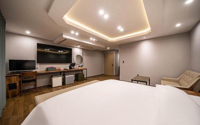 Series hotel
