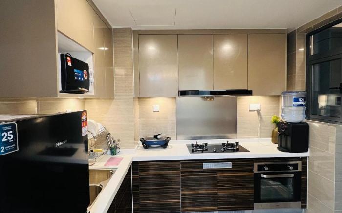 Luxury 2-Bed City View R&F by Xín An(322508)