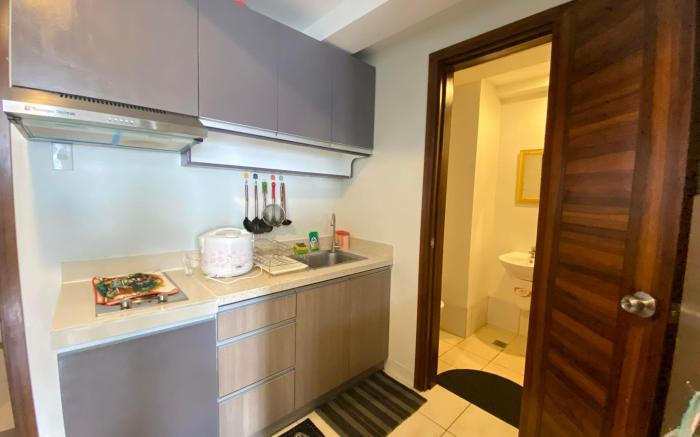 1 Bedroom Condo with Balcony-Horizons Cebu
