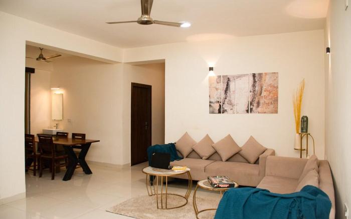 Nirvana Horizon centrally locate Entire 3bhk