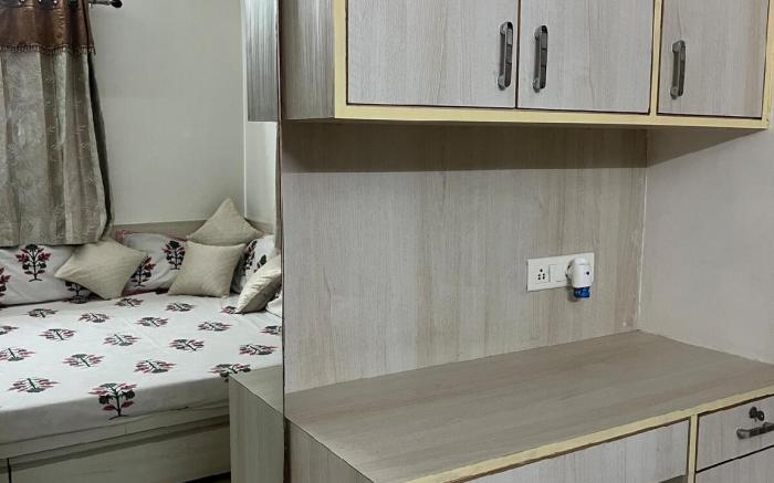 “Blue” home (Gold complex)- Luxurious flat Rajkot