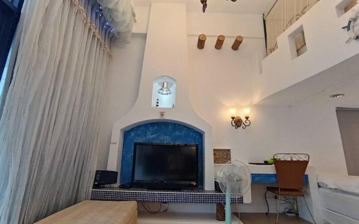 Mediterranean Style (with Balcony) in J
