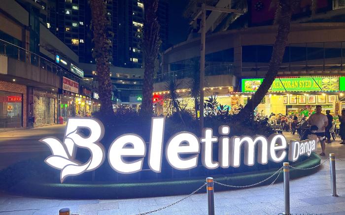 Country Garden Danga Bay Sunset View by Stayrene