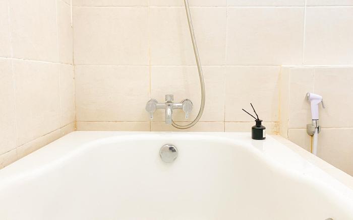 Best Homey 3BR @ Green Bay Condominium By Travelio