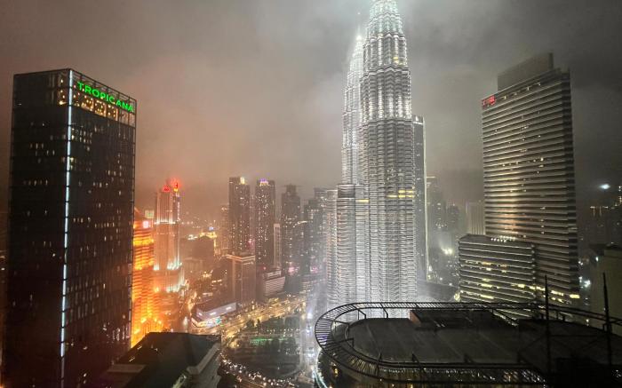 Sky Suites at KLCC by Mitstay