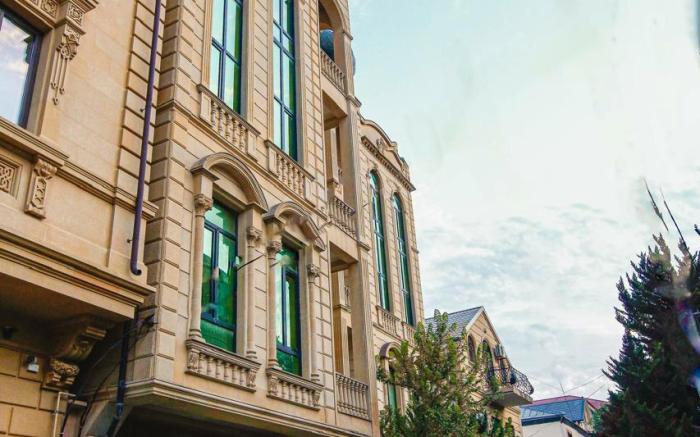 Luxury villa at Yashar Huseynov