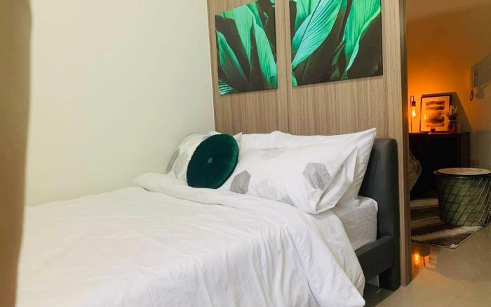 Seaside Gem: Comfy Urban Retreat near MOA/Airport