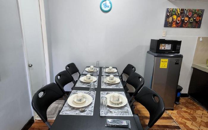Trancoville 1 BR Guest Suite w/ Parking