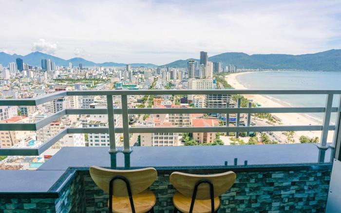 Opposited to My khe Beach - Apartment with netflix