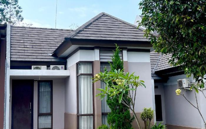 Homestay near Jungle Land, Sentul City