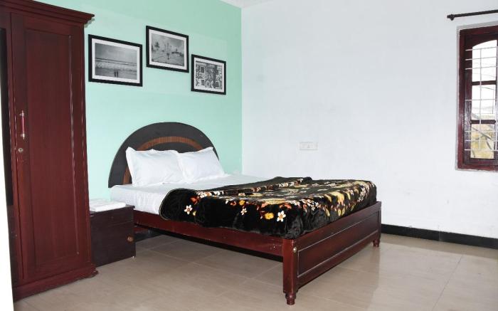 ELK HILL PALACE