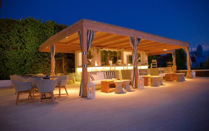 Oia Sunset Villas