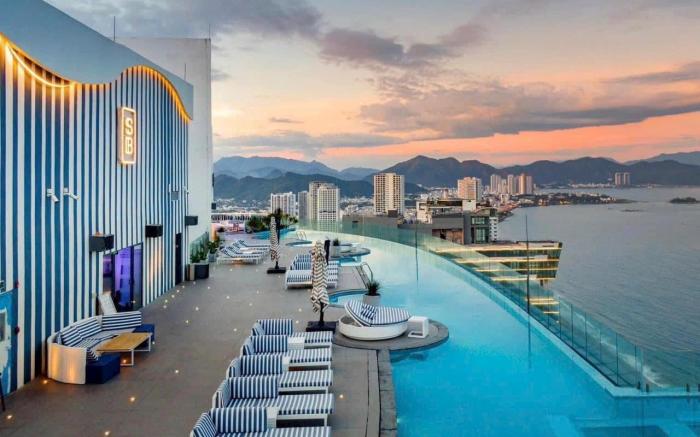 Panorama Luxury Beach Front 