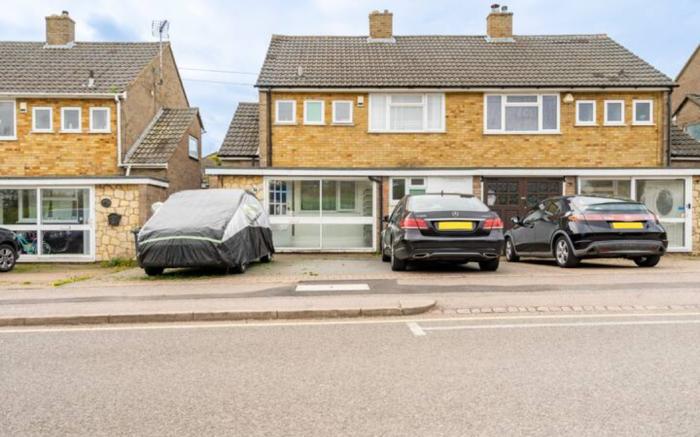 Luton Airport Guest House