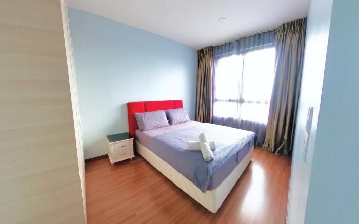 I-City Wifi+55" SmartTV, Car Park fit 9pax