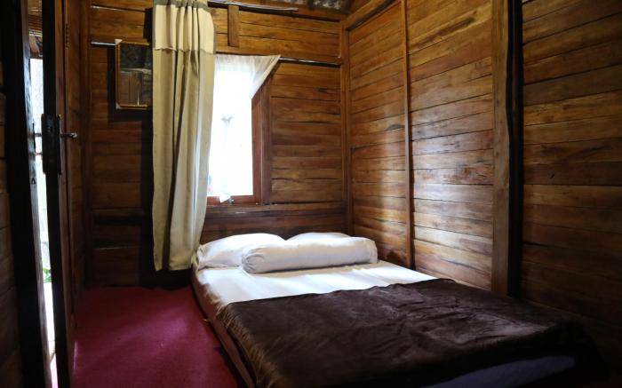 Villa kayu  Syariah view Hutan Pinus di Lembang