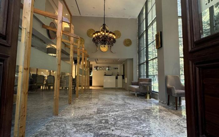 Mastiff Select Mandavya Dharamkot, Mcleodganj