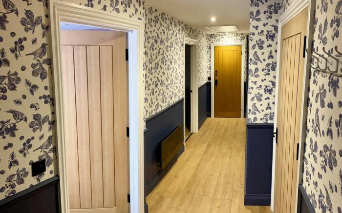 Blackberry Cottage—Dog-Friendly Cottage in Cardiff