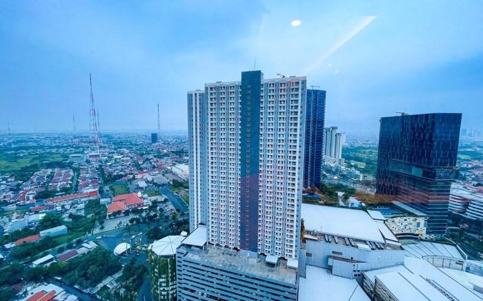 La Rosa III at Anderson Tower