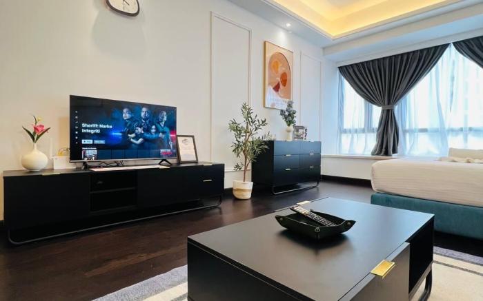 Sierra Studio unit at R&F Seine Region by ANJU
