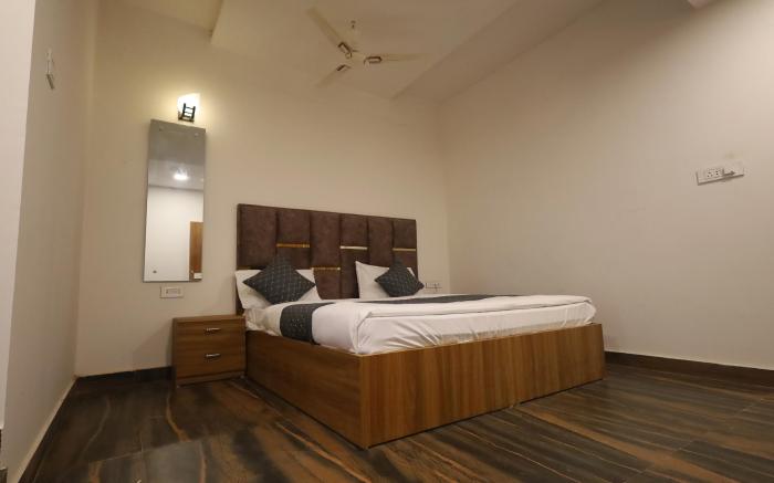 Hotel Saarthi Agra