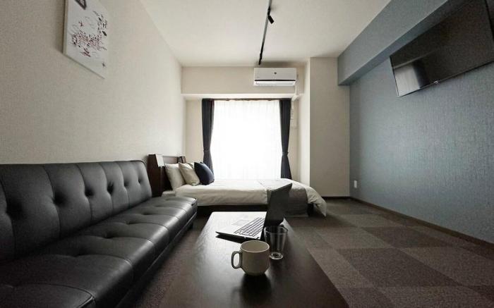 One Bedroom Apt in City Centre w/balcony for 3 Ppl