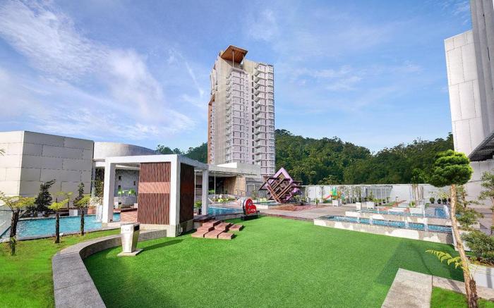 Genting Hill Top Sky by QH