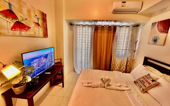 Tagaytay Taal view with Balcony