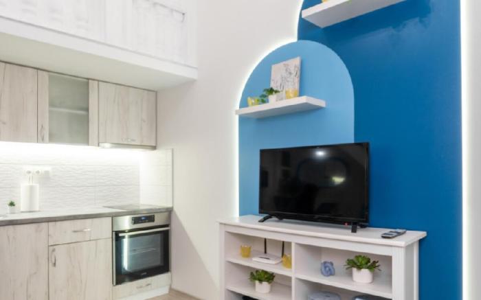 DejaBlue, Old City Center Studio