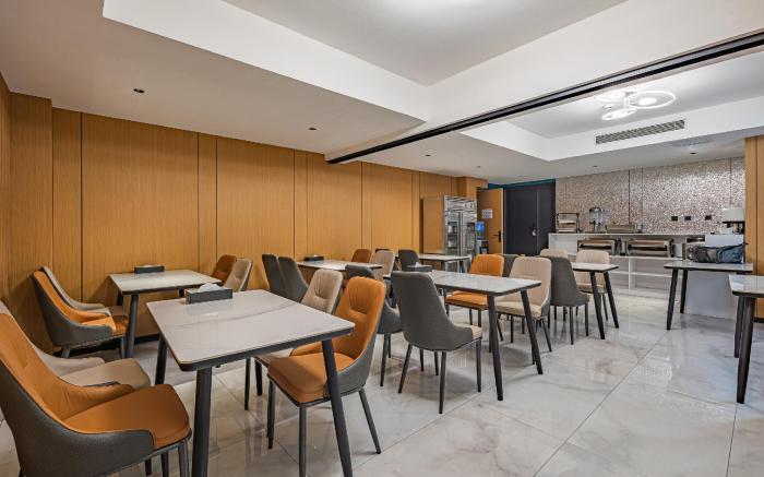 Rezen Select Hotel Xishuangbanna Nanyang Jinghong Manting Park