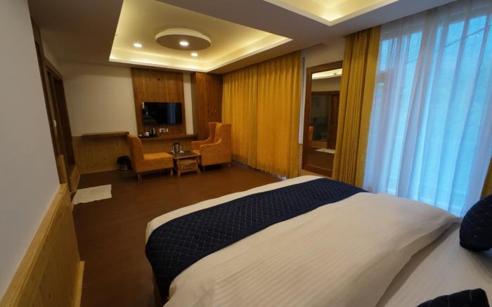 Hotel Mountain Majesty, UNIT OF CHAMBYAL'S RETREAT