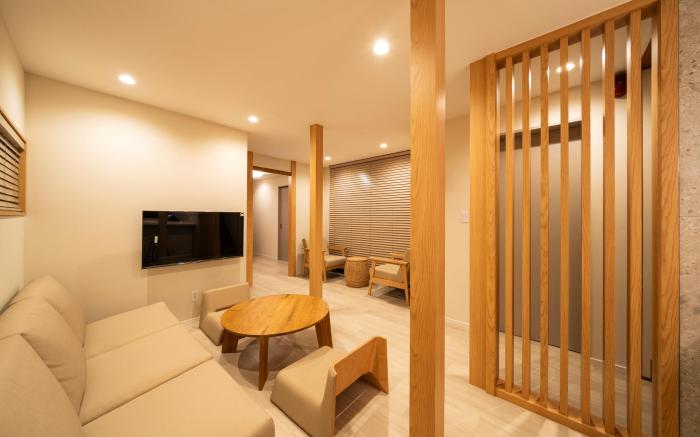 Stylish House with Rare Sauna and Gym for 8 People
