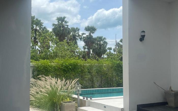 Villa Blanc Cha-Am Pool Villa Accommodation