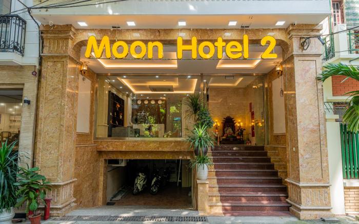 Moon Hotel 2 Đỗ Quang