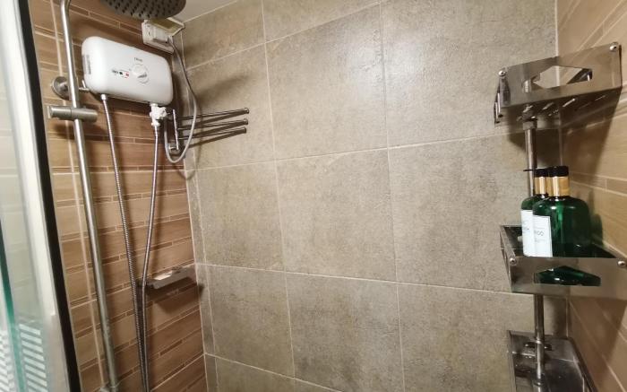 Pet Friendly 2BR Condo, Near Burnham and Session.