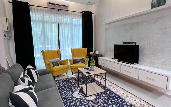 RoomAH Sura Damai.