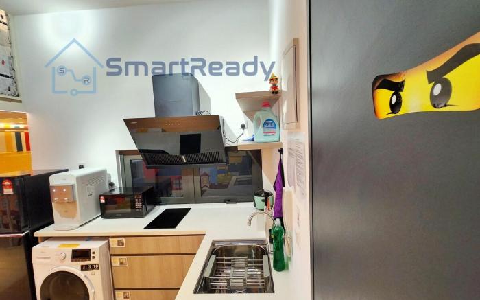 SR HOME- GRID The Bricks themed near Legoland