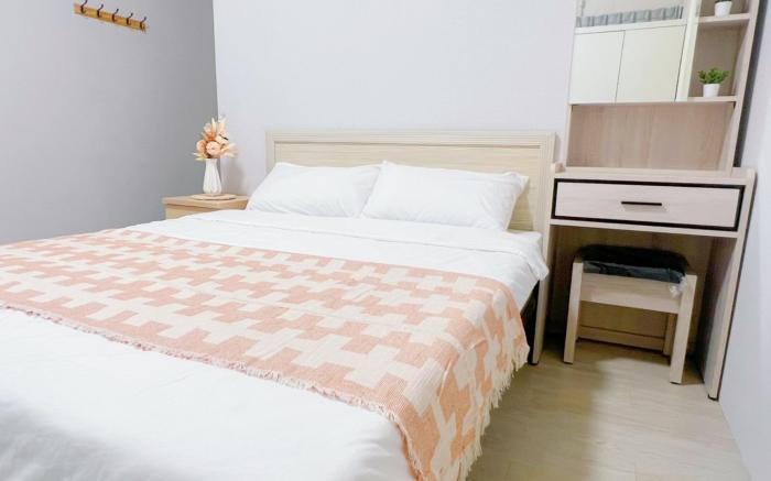 Neijiang B♡ (2nd Floor / No Elevator / Laundry Downstairs)