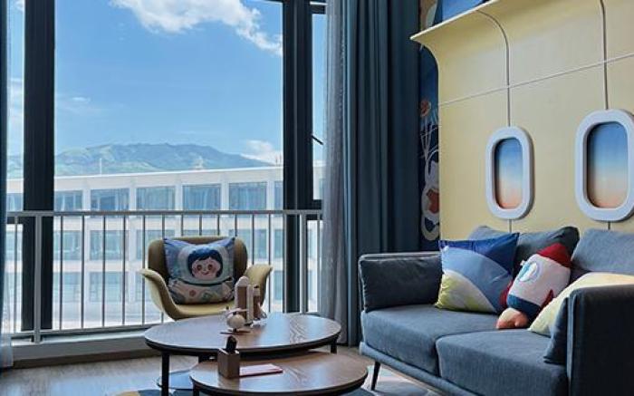 Maison New Century Hotel Jiande Aviation Town Resort