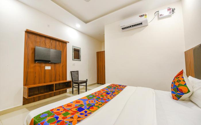 FabHotel Solace Inn