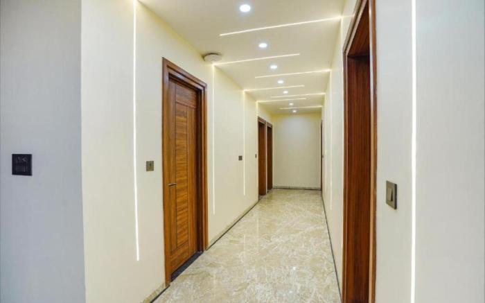 Goroomgo The Grand Mansion Noida