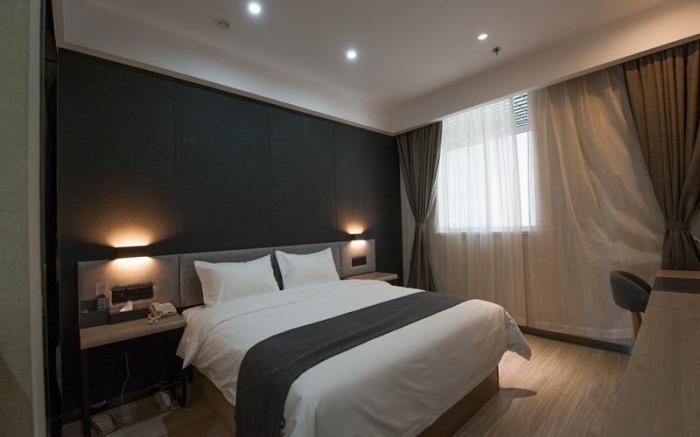 UPLUS Hotel Shandong Qingdao Chengyang Qingte Wanda Plaza