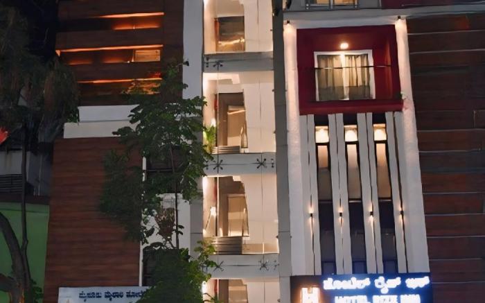 HOTEL RIZE INN