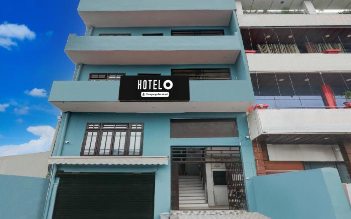 Hotel O Shri Buddheshwar Temple Lucknow